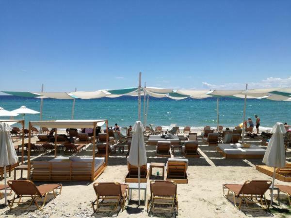 Crystal Blue Apartments Nea Kallikrateia المظهر الخارجي الصورة