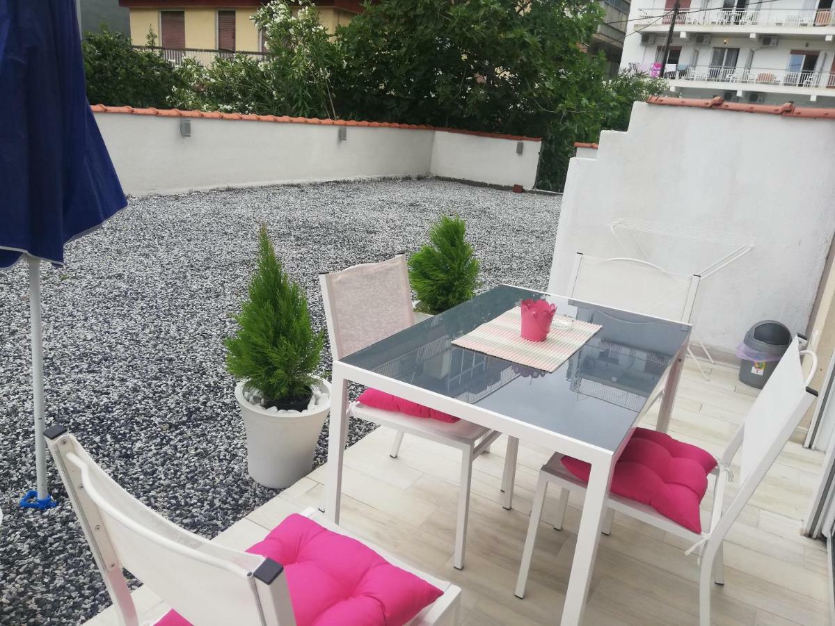 Crystal Blue Apartments Nea Kallikrateia المظهر الخارجي الصورة
